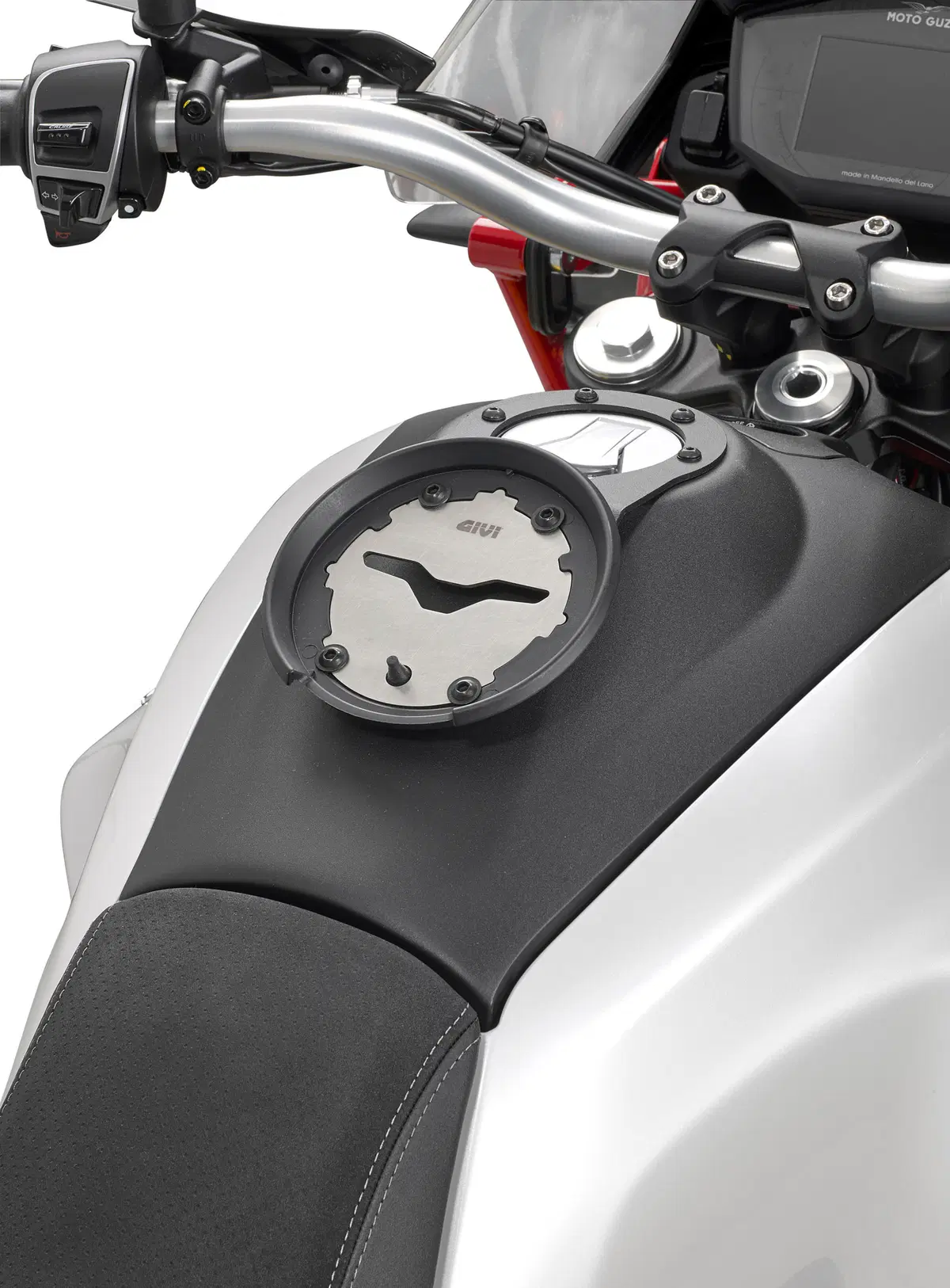 GIVI: allestimento per la Moto Guzzi V85 TT (13)