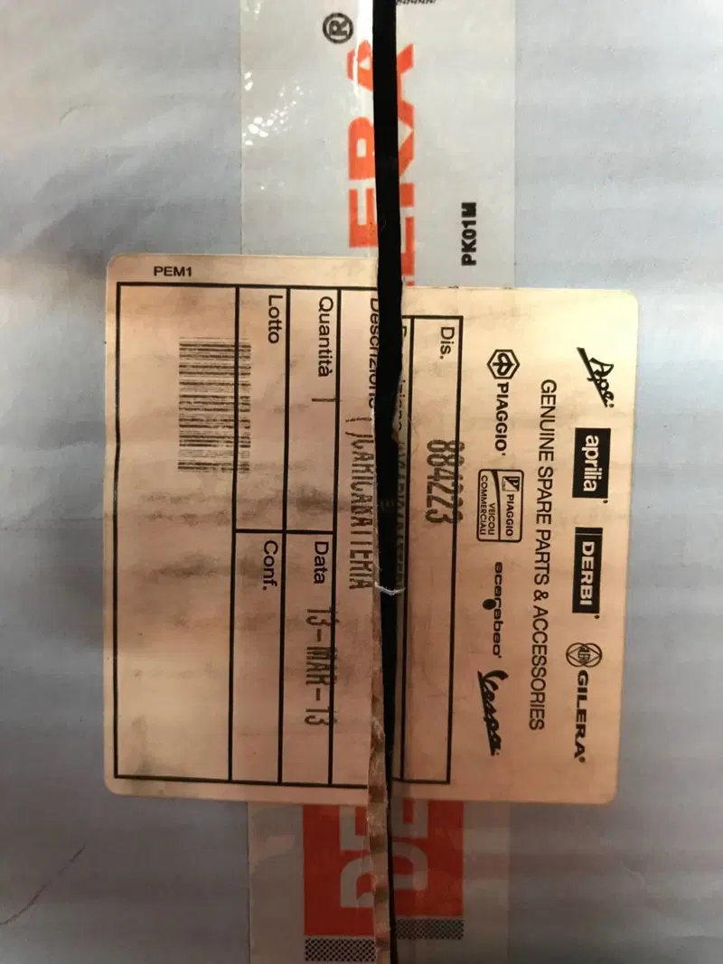 Carica batterie Moto Guzzi (2)