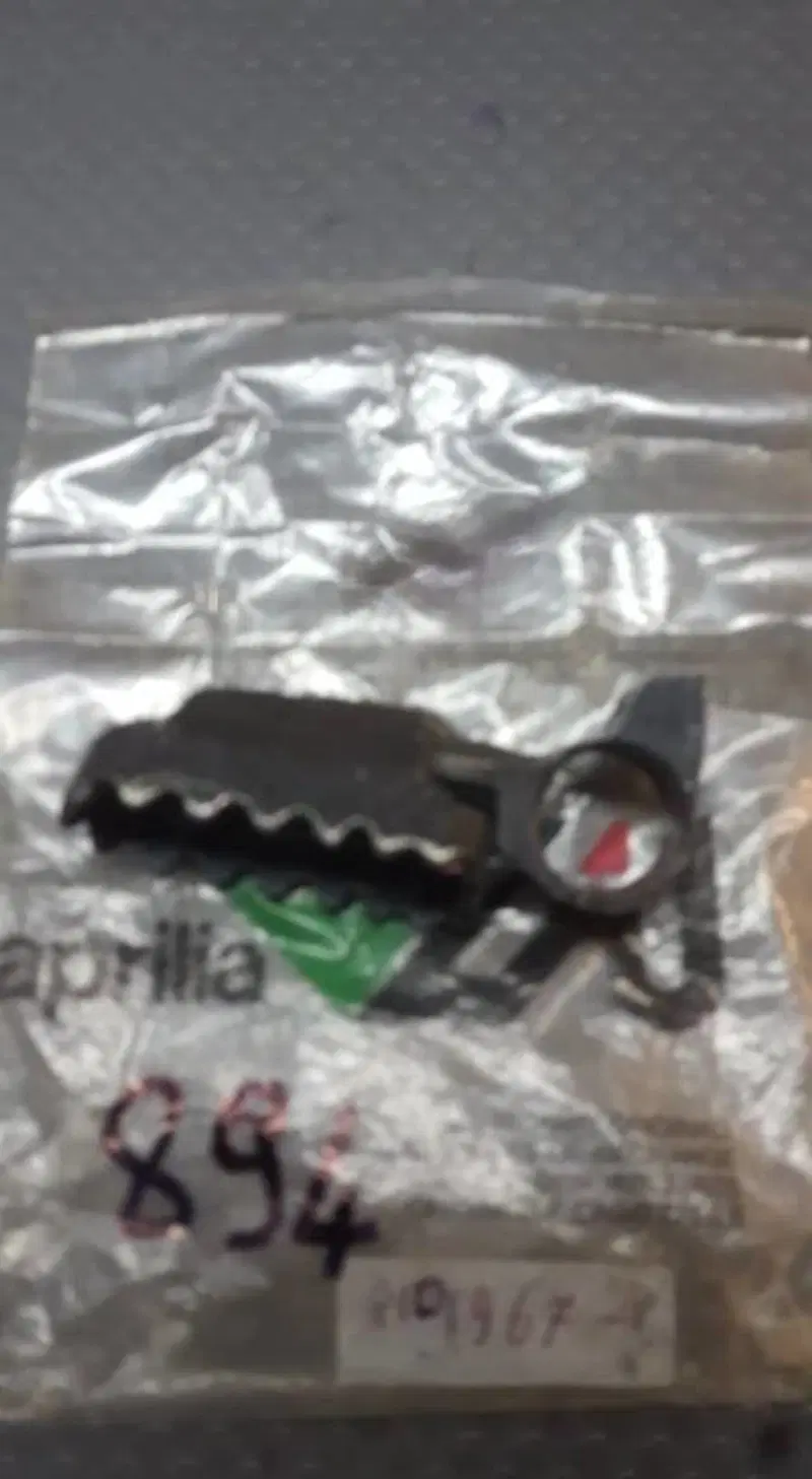 PEDANA PILOTA SX ZINCATA NERA PEGASO 600 1990 1991 Aprilia