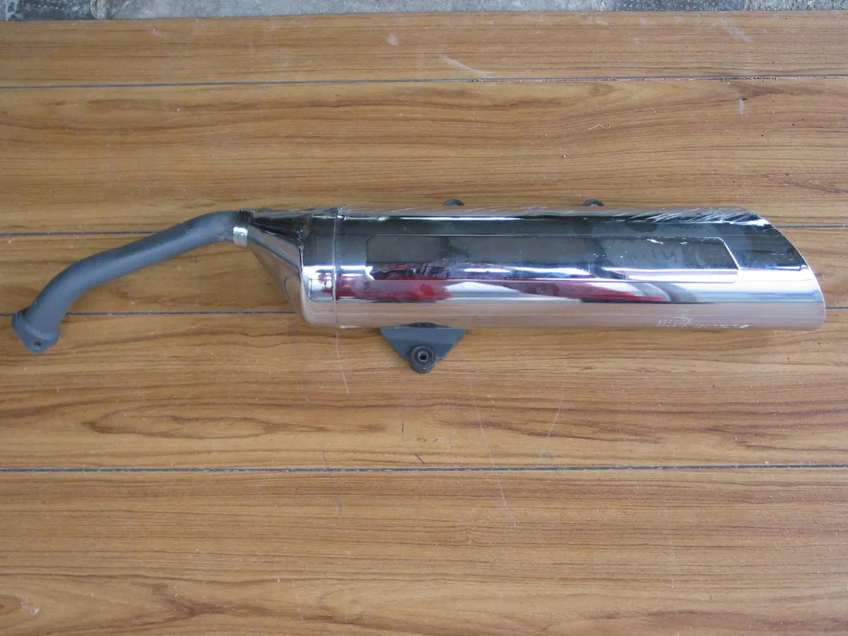 Marmitta silenziatore Suzuki Burgmann 400 (3)
