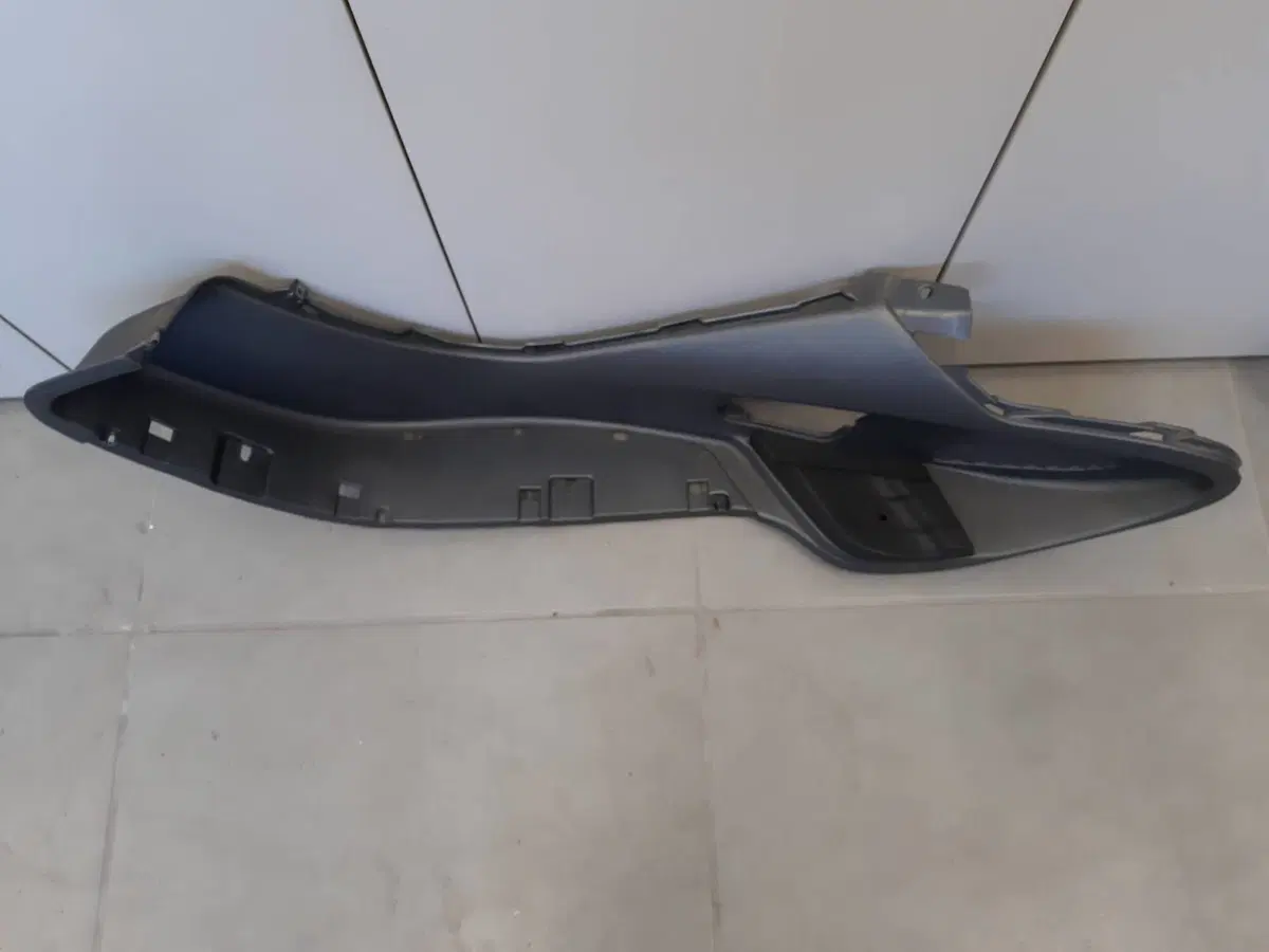 Pedane poggia piede sx Piaggio X9 (2)
