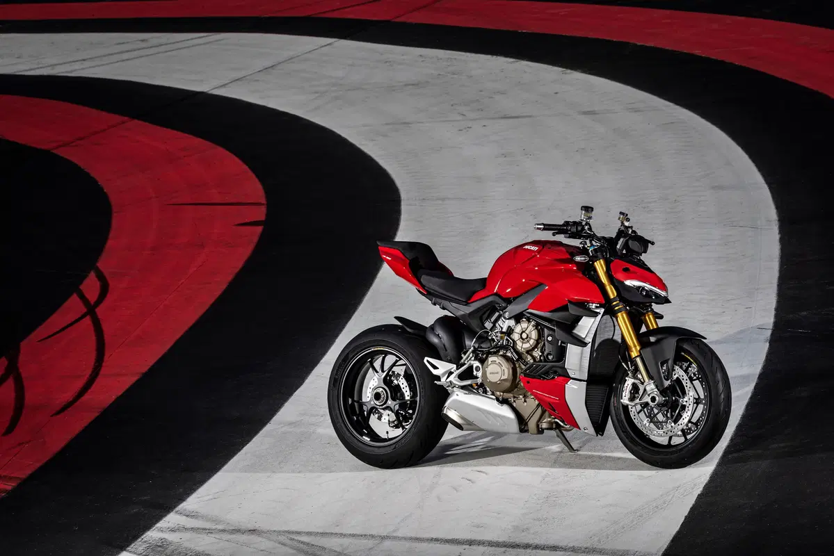 Ducati Streetfighter V4: foto, video, dati e prezzi (12)