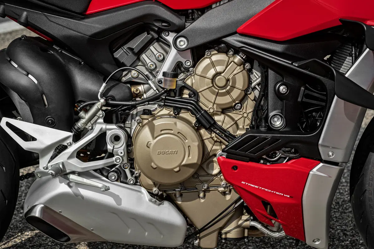 Ducati Streetfighter V4: foto, video, dati e prezzi (15)