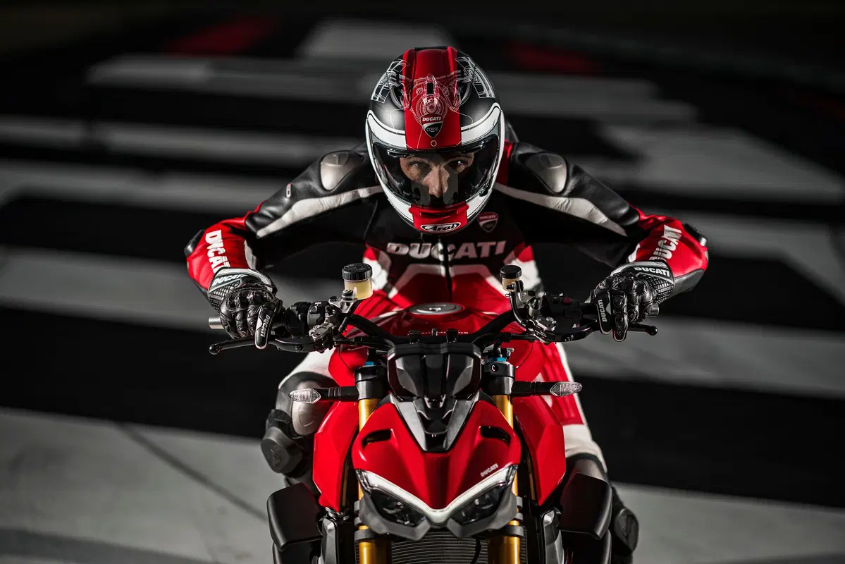 Ducati Streetfighter V4: foto, video, dati e prezzi (18)