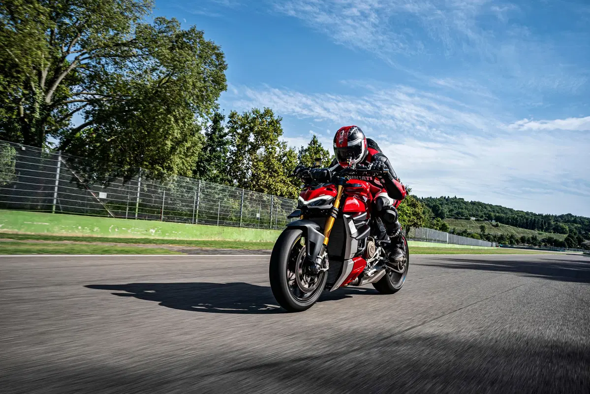 Ducati Streetfighter V4: foto, video, dati e prezzi (45)