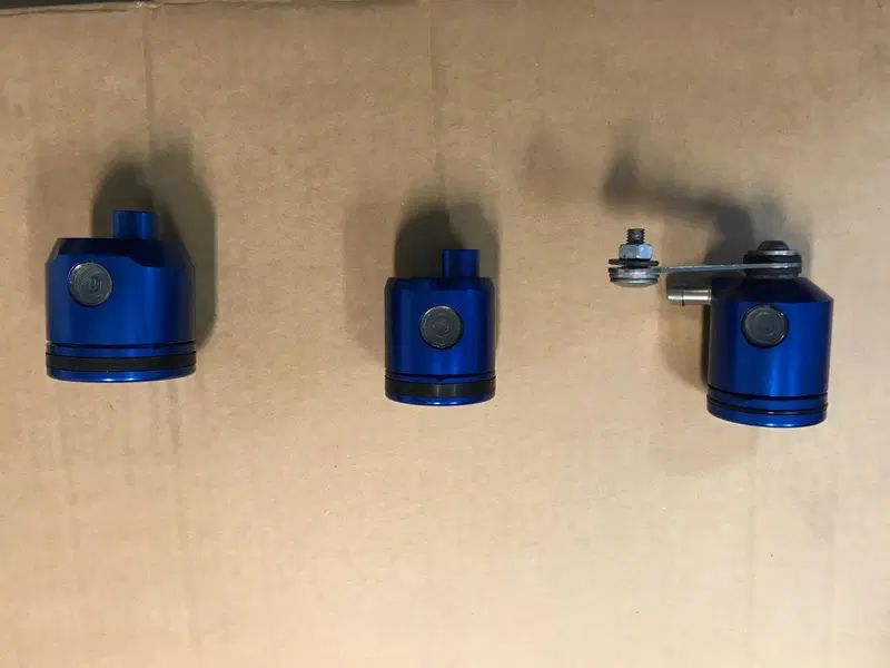 Serbatoio olio freni frizione CB 1000 - VV Honda (2)