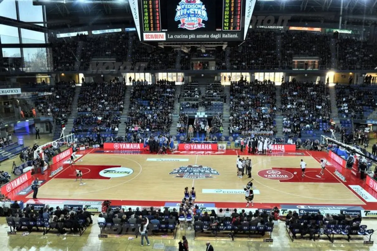 James White vince il "Yamaha Xenter Slam Dunk Contest" (5)