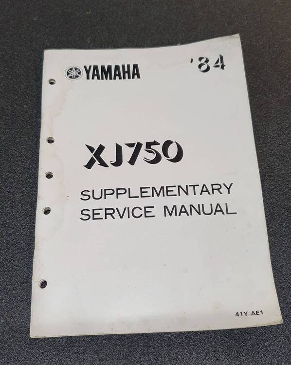USO E MANUTENZIONE MANUALE YAMAHA XJ 750