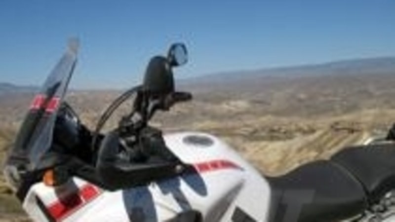 Yamaha XT1200Z Worldcrosser. Prima tappa, il deserto