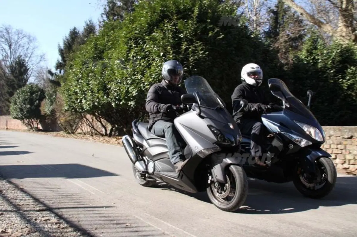 Yamaha T-Max 500 2011 vs T-Max 530 2012 (2)