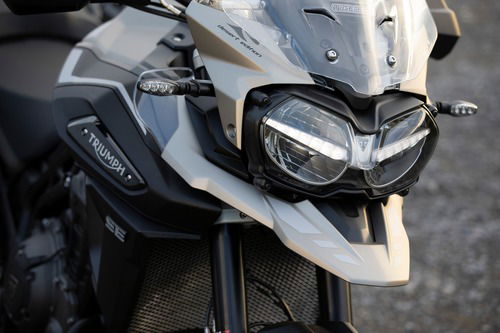 Triumph Tiger 1200, le nuove Desert e Alpine Edition 2020 (4)