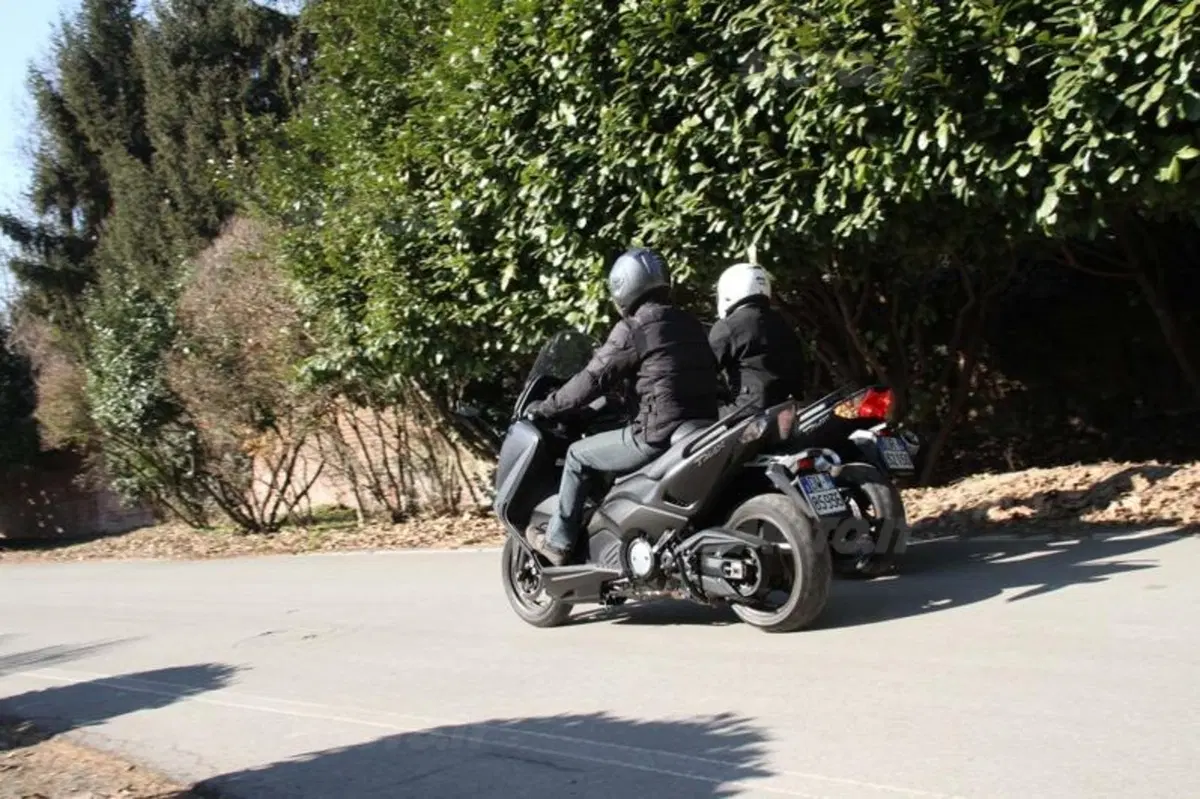 Yamaha T-Max 500 2011 vs T-Max 530 2012 (9)