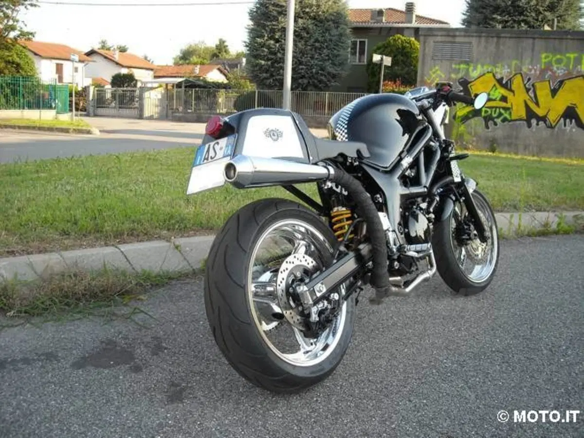 Le Strane di Moto.it: Suzuki SV 650 Café Racer (2)