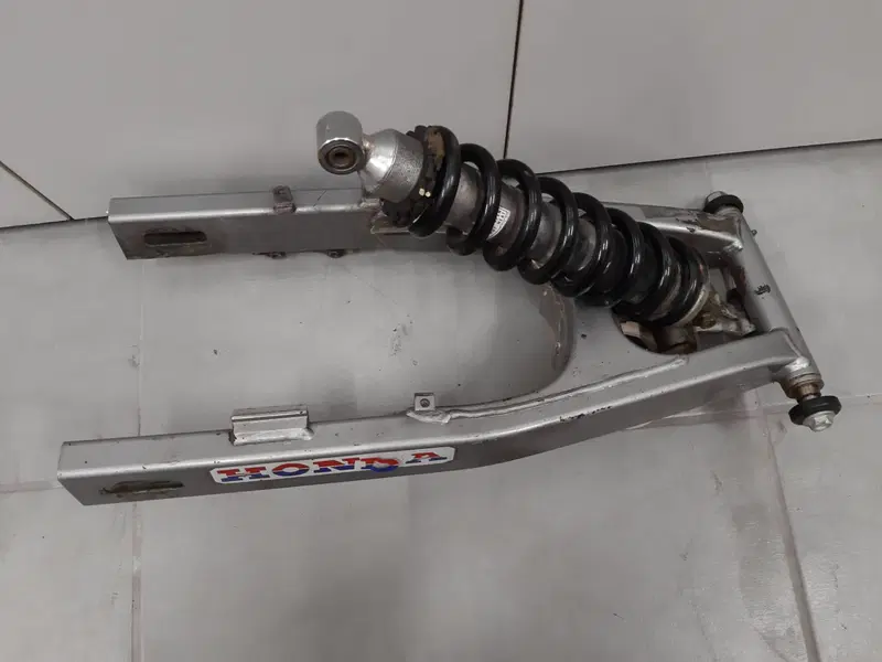 Forcellone, Mono Ammortizzatore Honda Dominator (4)