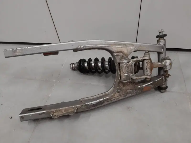 Forcellone, Mono Ammortizzatore Honda Dominator (5)