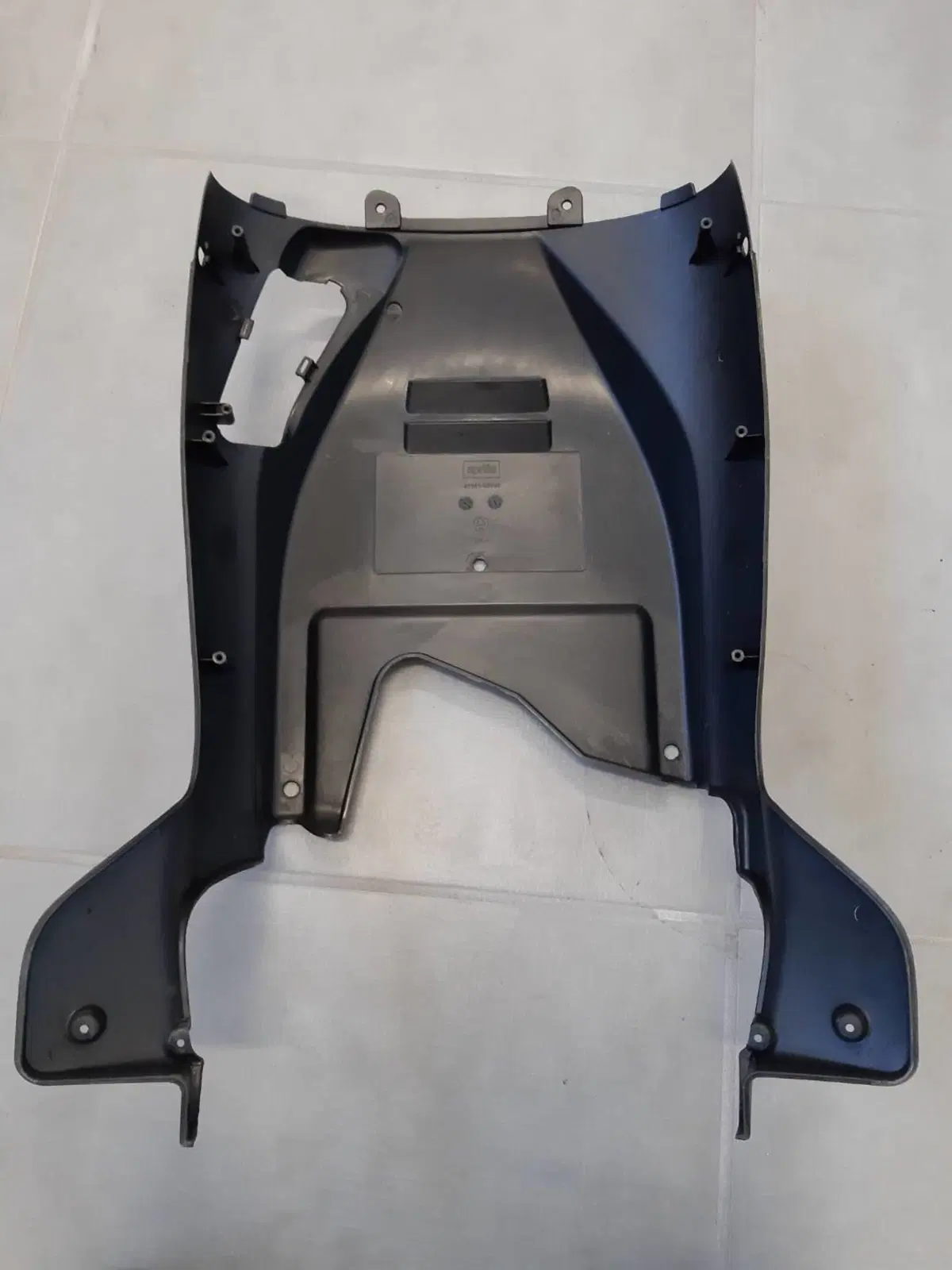 Carena inferiore Aprilia Scarabeo 125 200
