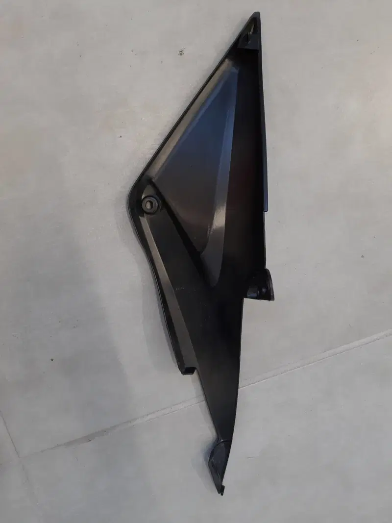 Fianchetto sottosella sinistro Honda cbr 600 rr (2)