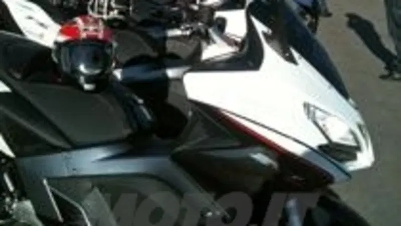 Primo contatto con l'Aprilia SRV 850, gi&agrave; dai concessionari a 9.630 Euro