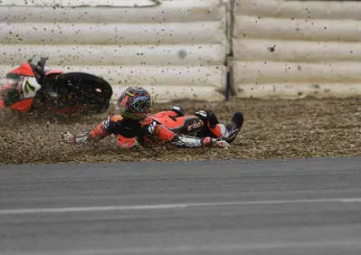 Haslam è il più veloce sotto la pioggia a Jerez nei test SBK
