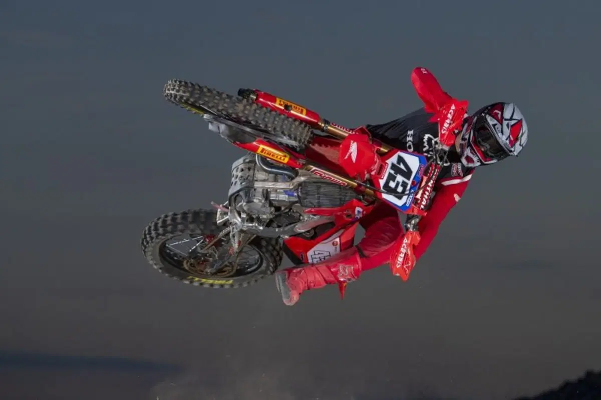 MXGP Team HRC: nuova Honda 450, e con Gajser arriva Evans  (11)