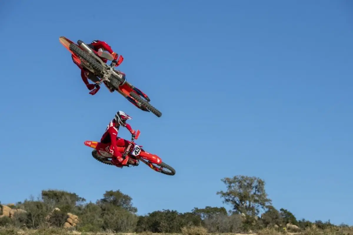 MXGP Team HRC: nuova Honda 450, e con Gajser arriva Evans  (4)