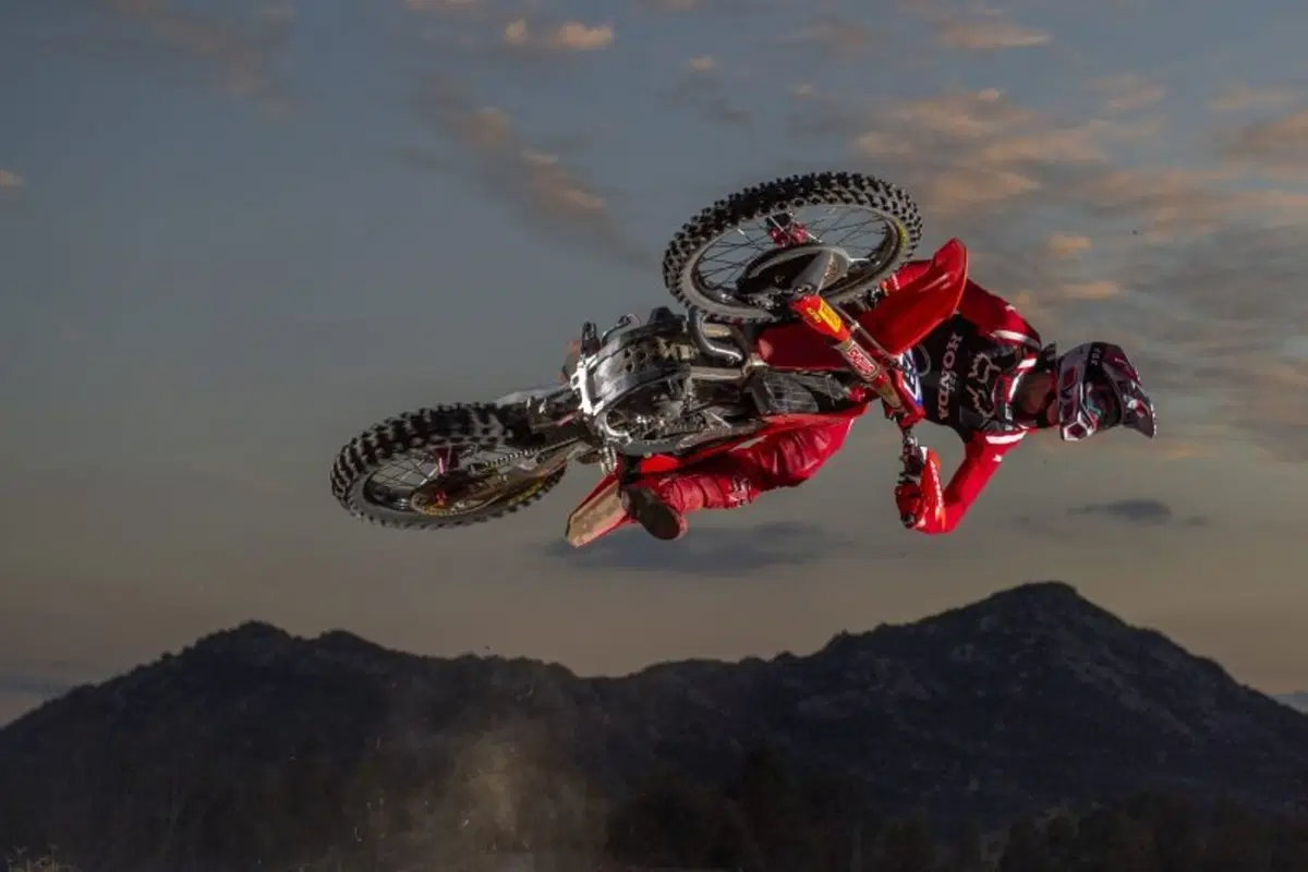MXGP Team HRC: nuova Honda 450, e con Gajser arriva Evans  (12)