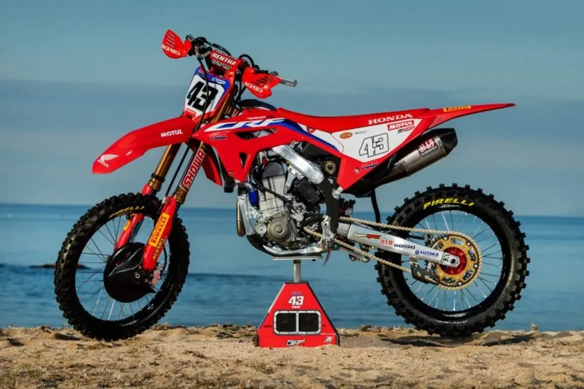 MXGP Team HRC: nuova Honda 450, e con Gajser arriva Evans  (24)