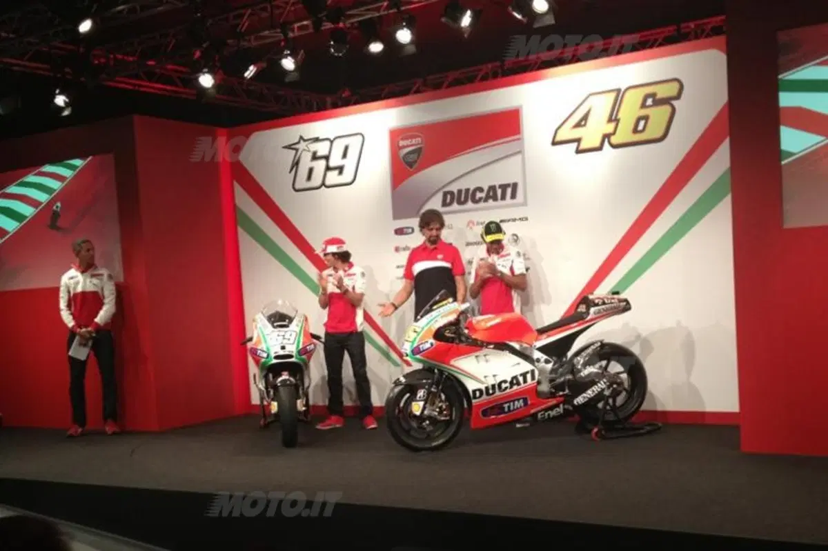 Presentate le Ducati Desmosedici GP12 di Rossi e Hayden (4)