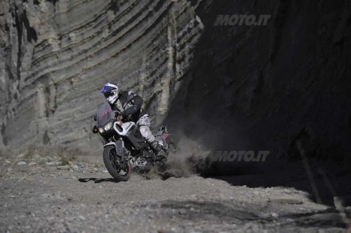 Yamaha XT1200Z Super Ténéré Worldcrosser   (11)