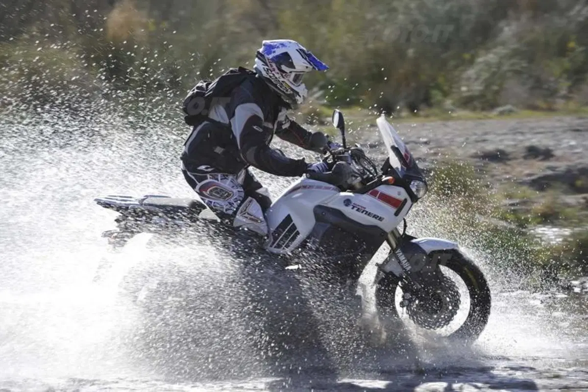 Yamaha XT1200Z Super Ténéré Worldcrosser   (13)