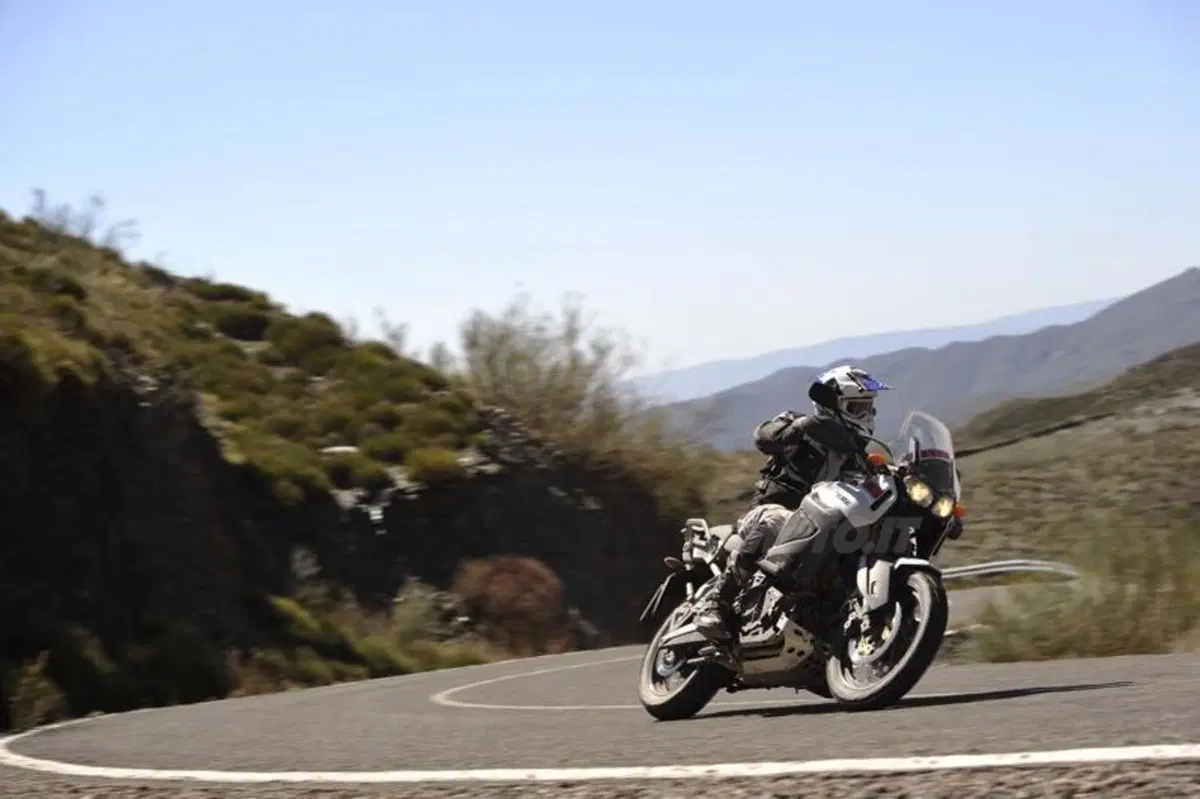 Yamaha XT1200Z Super Ténéré Worldcrosser   (18)