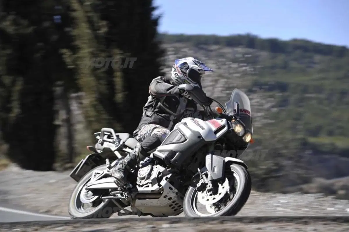 Yamaha XT1200Z Super Ténéré Worldcrosser   (22)
