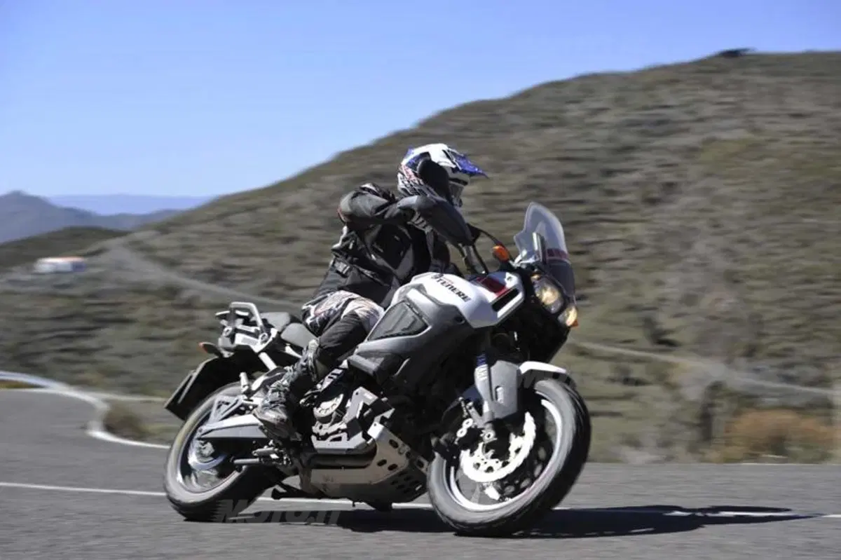 Yamaha XT1200Z Super Ténéré Worldcrosser   (23)