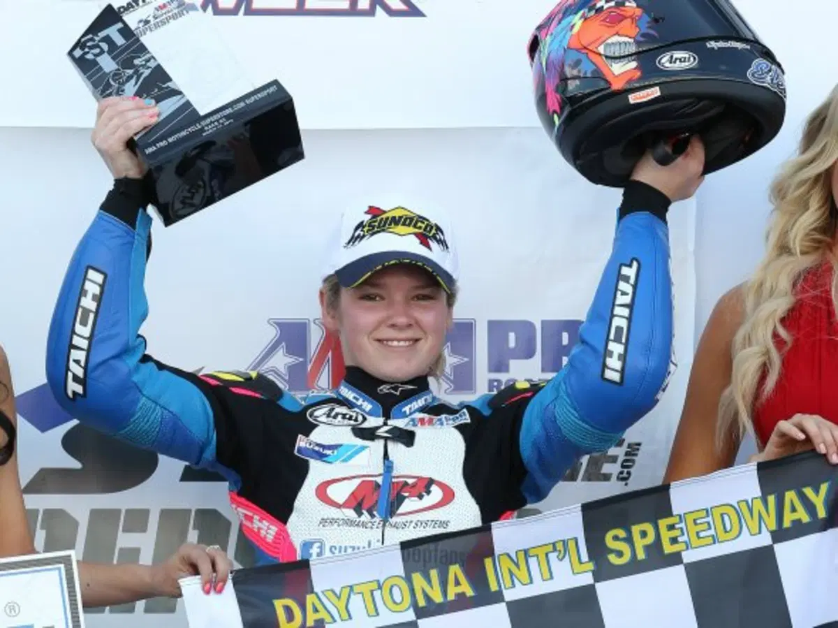 Elena Myers entra nella storia della 200 Miglia di Daytona (3)
