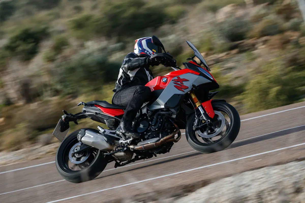 BMW F900 XR. Crossover accessibile (4)