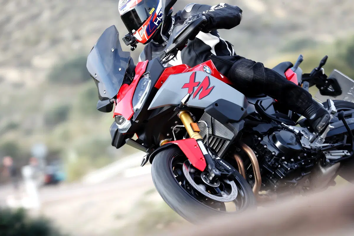 BMW F900 XR. Crossover accessibile (9)
