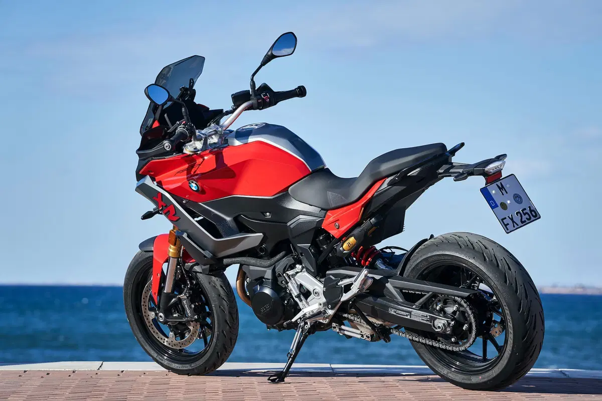 BMW F900 XR. Crossover accessibile (15)