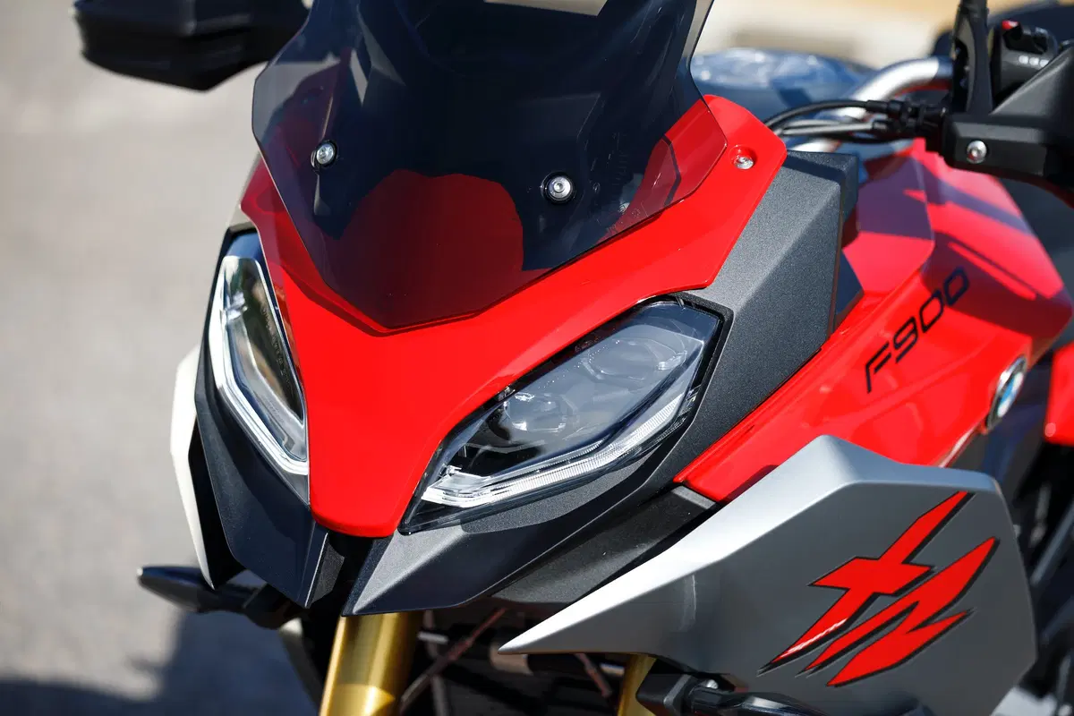 BMW F900 XR. Crossover accessibile (28)