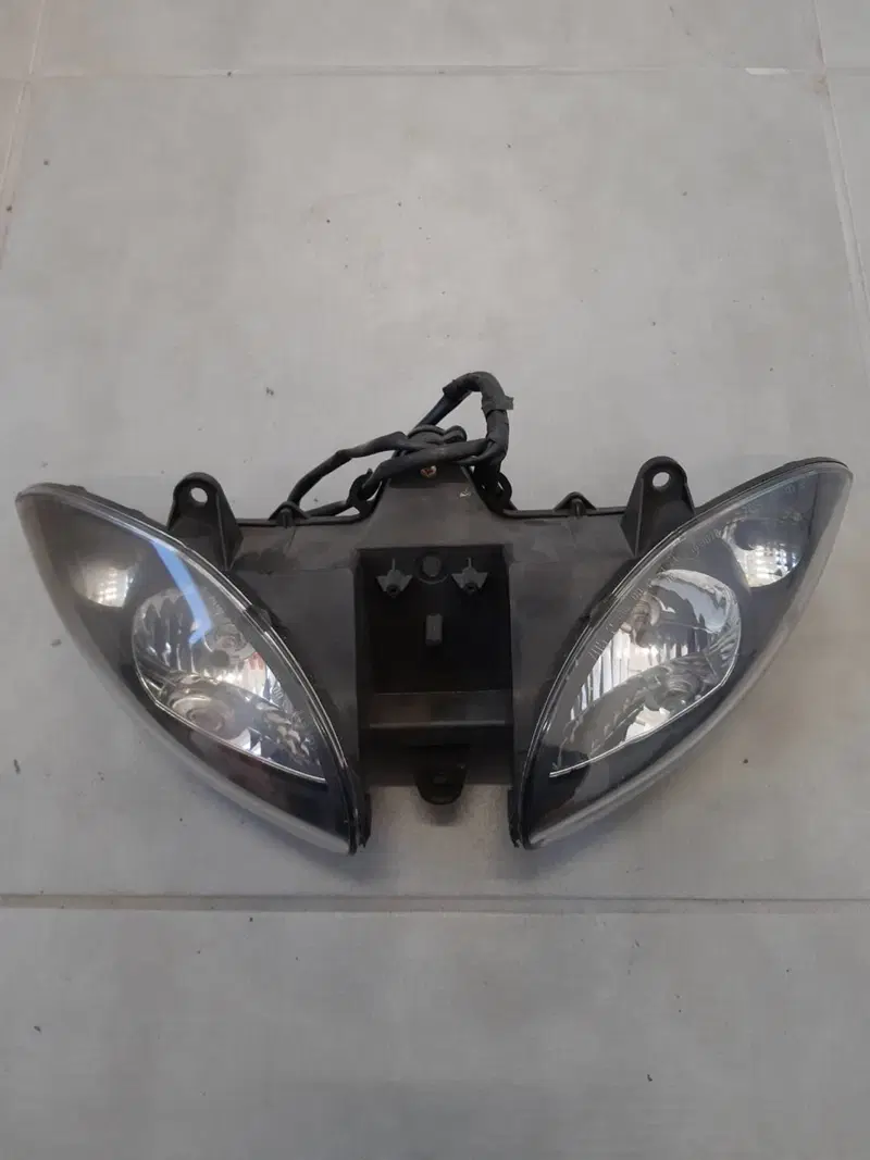 Fanale anteriore Piaggio X9