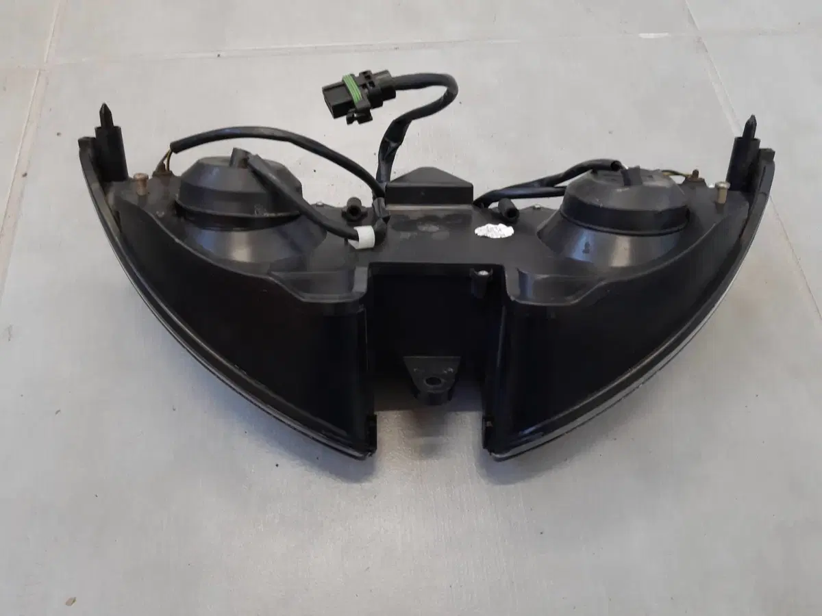 Fanale anteriore Piaggio X9 (2)