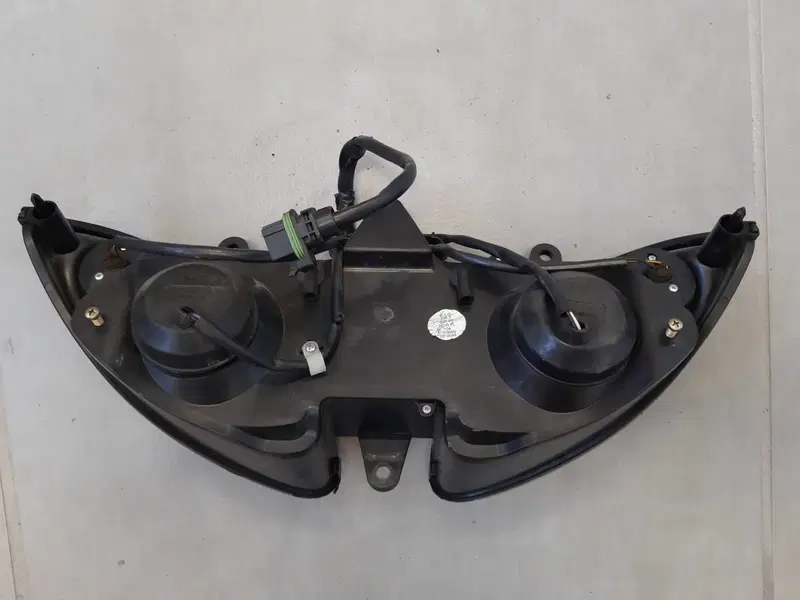 Fanale anteriore Piaggio X9 (4)