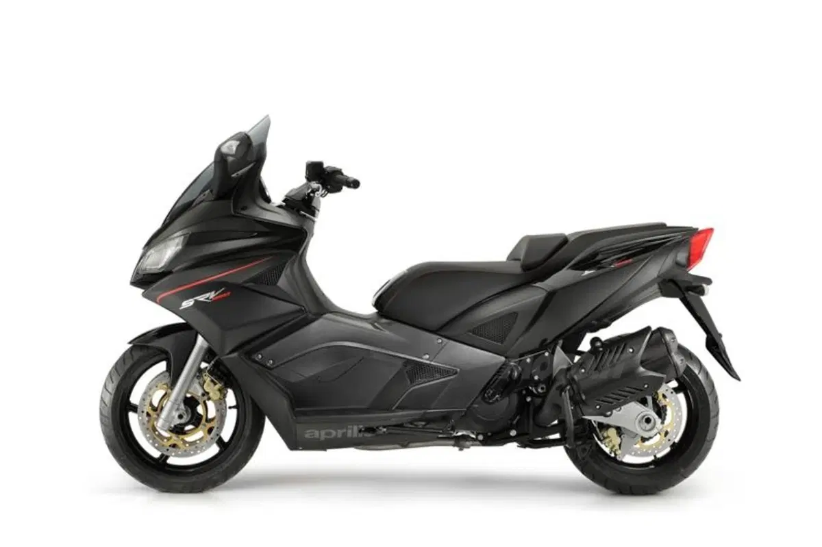 Aprilia SRV 850   (17)