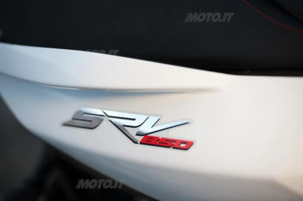 Aprilia SRV 850   (23)