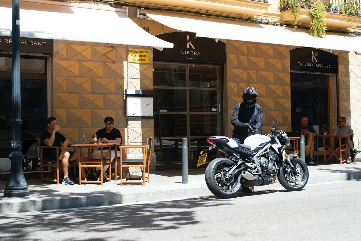 Nuova Triumph Street Triple S 2020 (11)