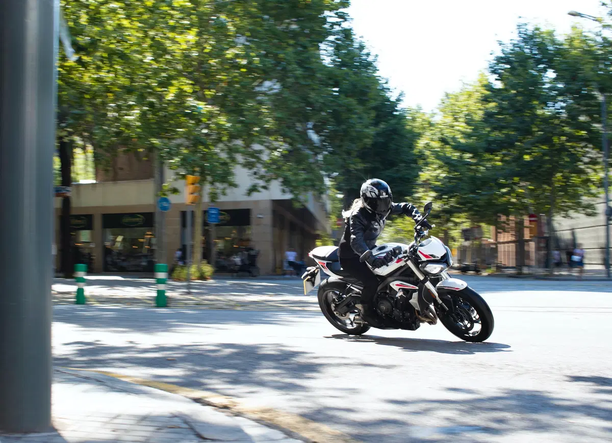 Nuova Triumph Street Triple S 2020 (22)