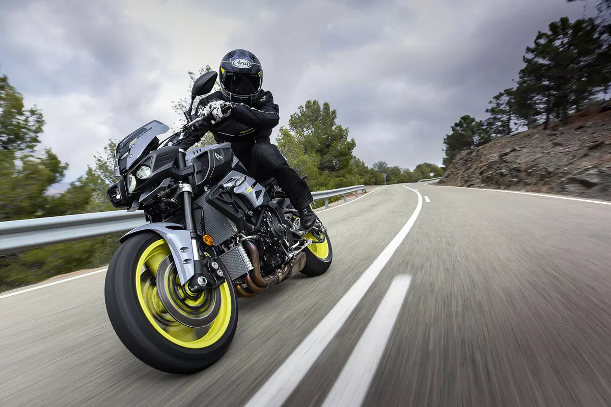 Yamaha MT-10 (16)