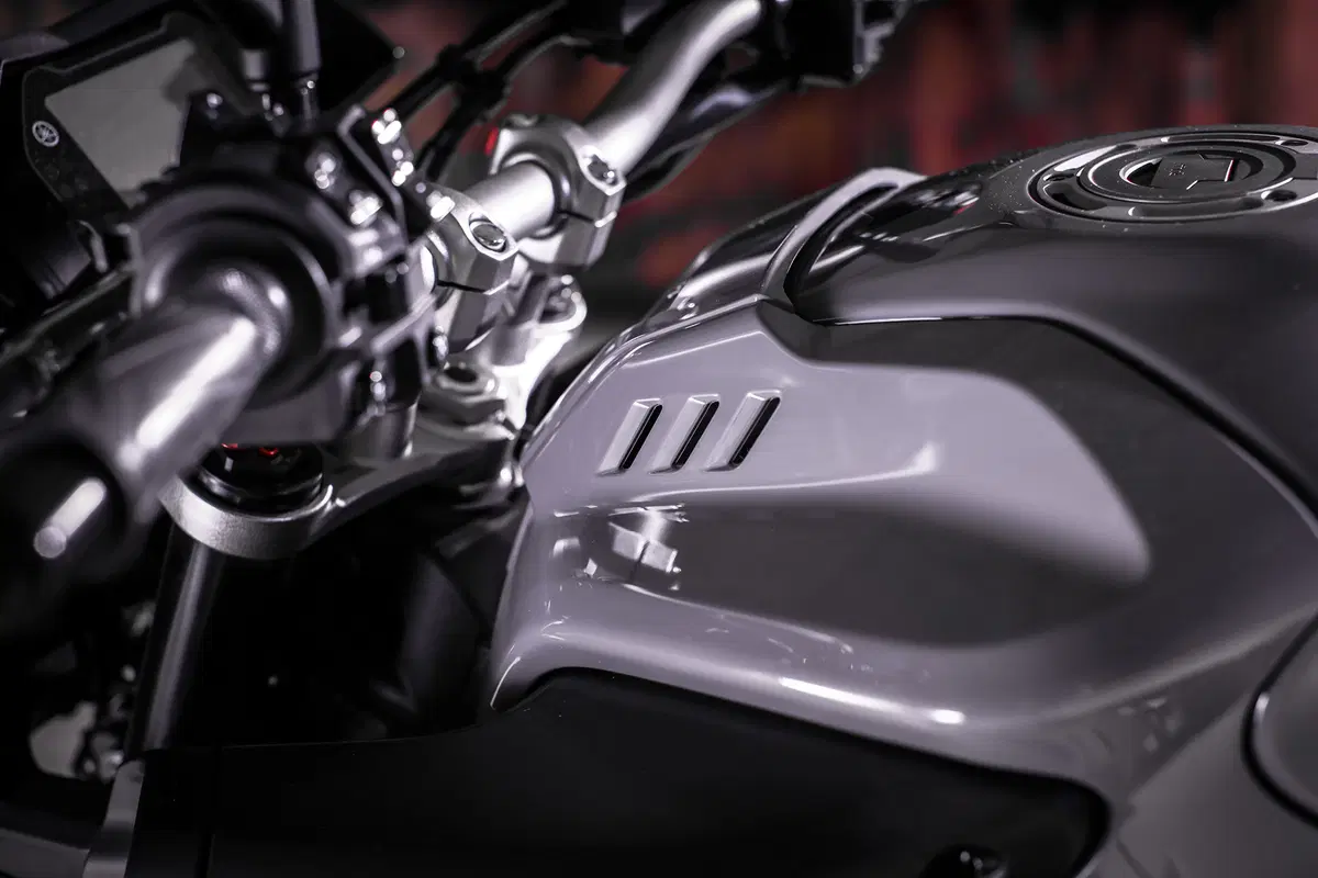 Yamaha MT-10 (2)
