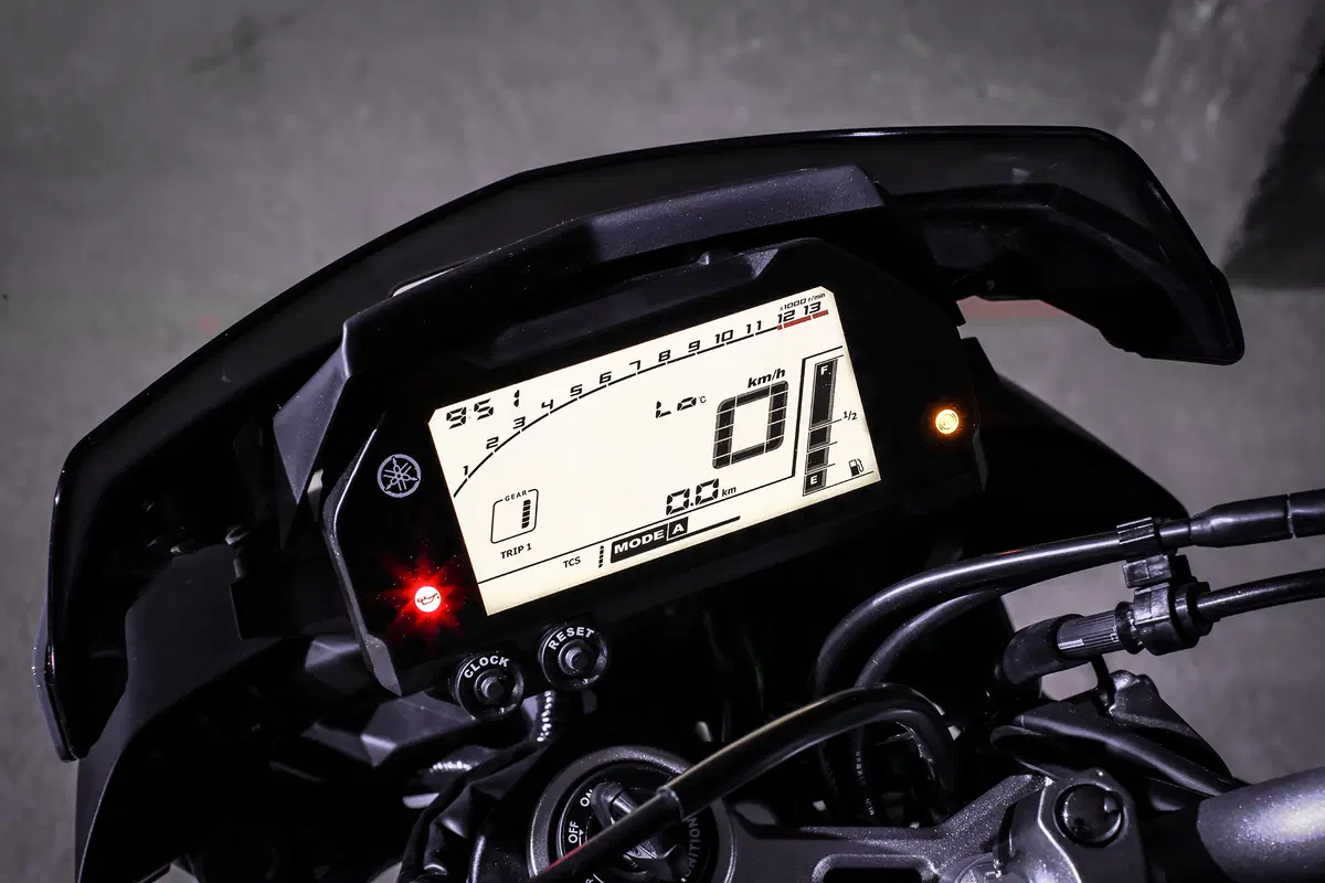 Yamaha MT-10 (3)