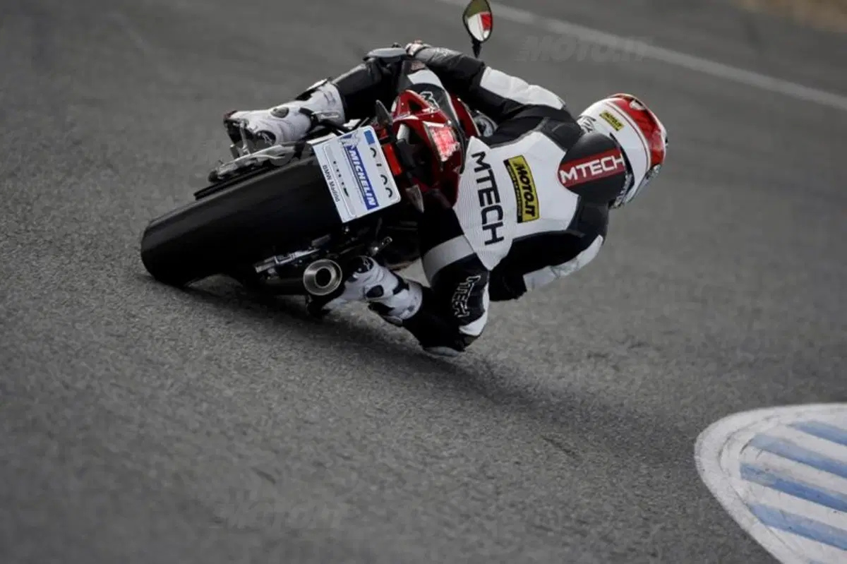 Test pneumatici. Michelin Power Cup (2)