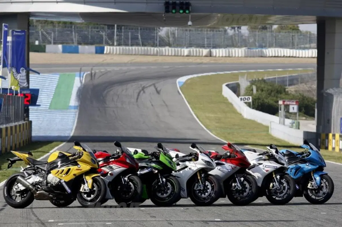 Test pneumatici. Michelin Power Cup (22)